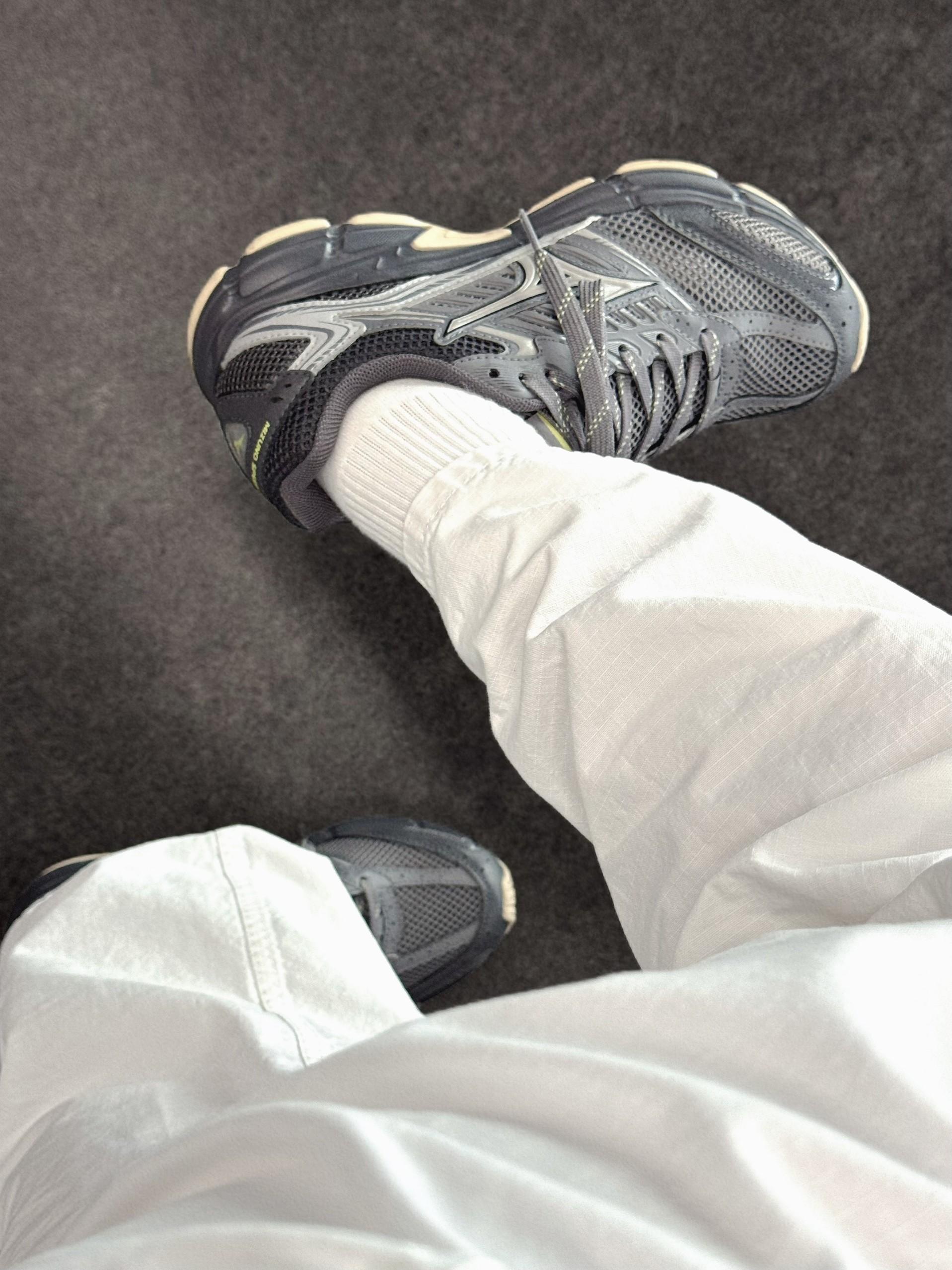 👟|高级灰美津浓复古跑鞋